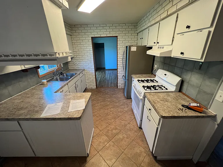 11828 Monroe Cir NE — Photo 5