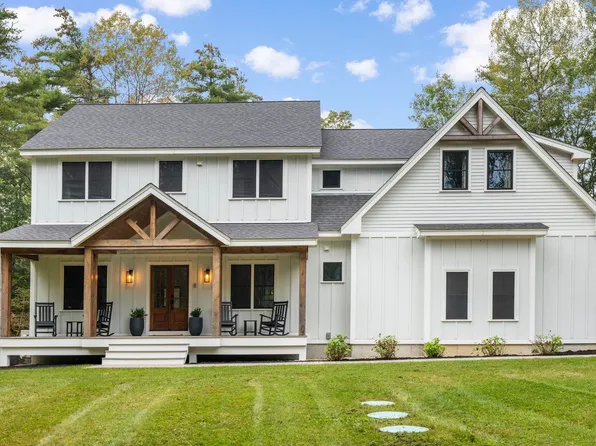 8 Weil Lane, York, ME 03909