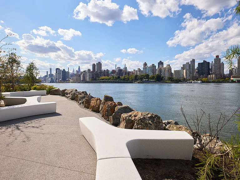 20 Halletts Point — Photo 22