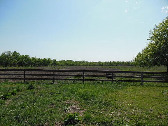 2nd image of 518 El Camino Way Dr