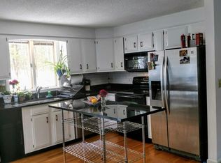 65 Lunt Rd, Falmouth, ME 04105