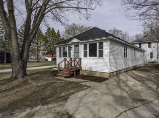 606 South Cogswell DRIVE, Silver Lake, WI 53170