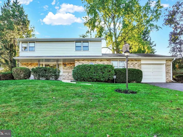 343 Hill N Dale Dr N, York, PA 17403