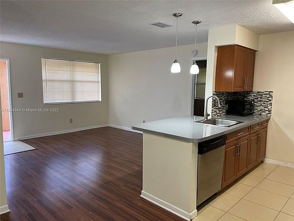 4th image of 791 NW 104th Ave #203
