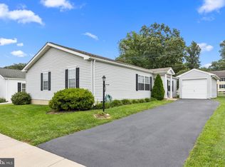 1103 John F Kennedy Dr, North Wales, PA 19454