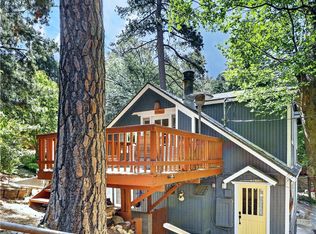 605 Pyramid Dr, Crestline, CA 92325