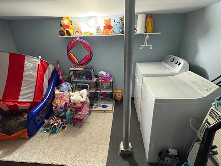 19 Everett Ave #1 — Photo 7