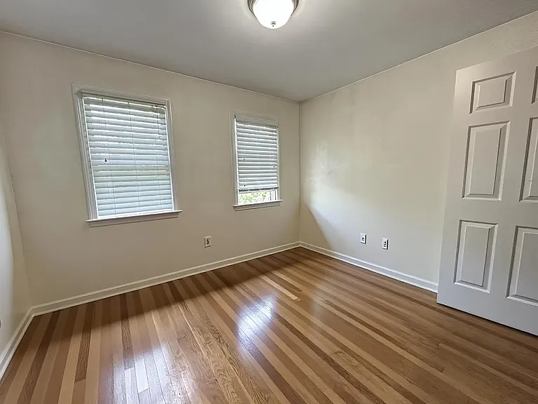 5 Glover Ct #2 — Photo 8
