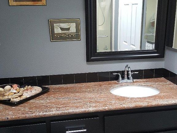 4th image of 1395 Kelly Park Cir