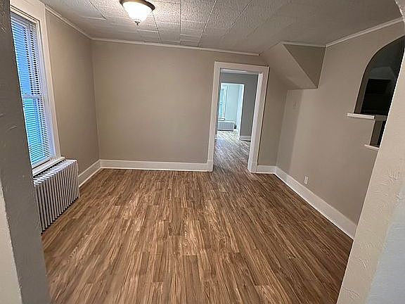 2nd image of 325 Charles St