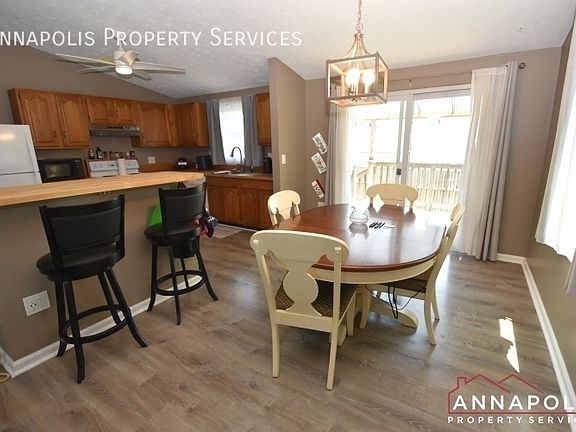 3rd image of 1663 Canonade Ct