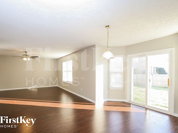 5th image of 14982 Deer Trail Dr