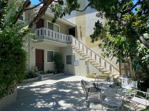 2611 W Clark Ave APT B, Burbank, CA 91505