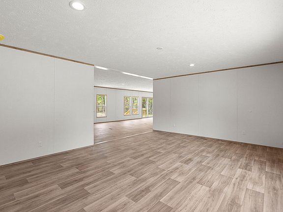 5th image of 1338 Mulberry Rd