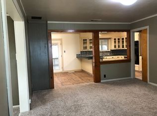 1418 Tremont St, Greenville, TX 75401