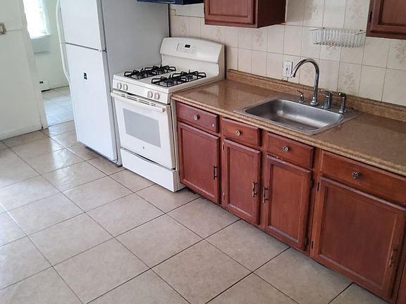 2nd image of 159 Broadway Floor 1
