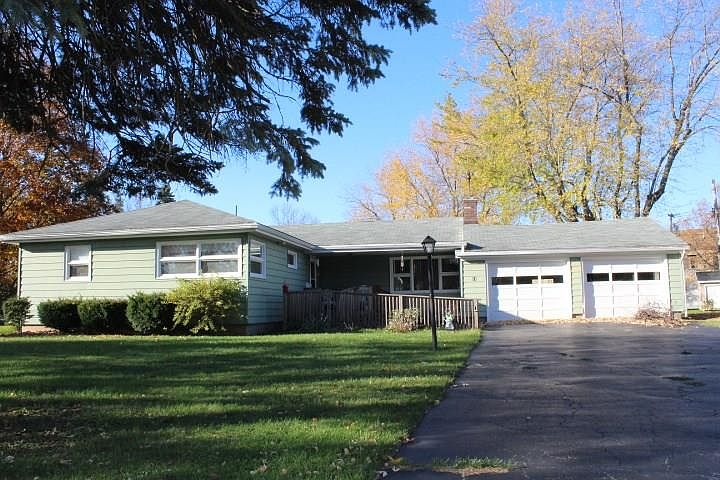1st image of 51 Meadowbrook Dr