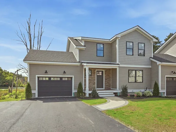 137 Essex St, Middleton, MA 01949