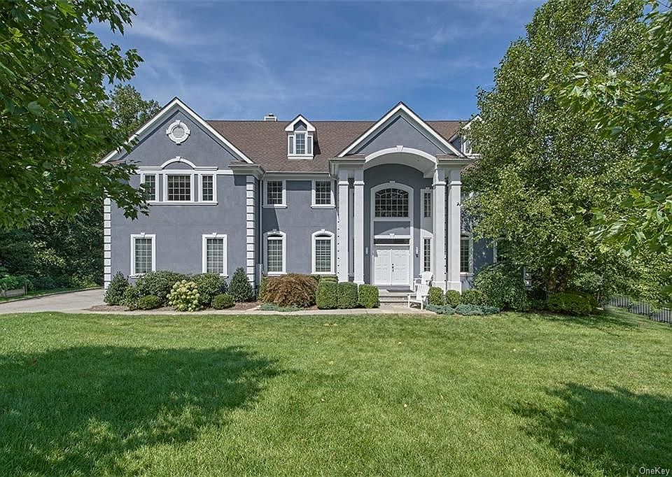 1st image of 36 Forest Lake Dr