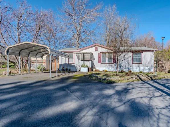 321 Clay St Spc 37, Ashland, OR 97520