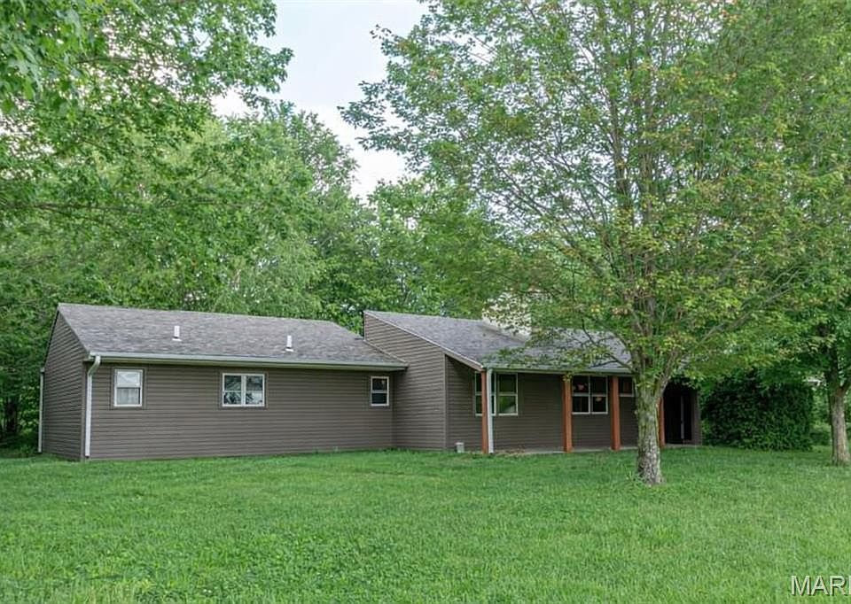 1st image of 474 Dunvegan Ln