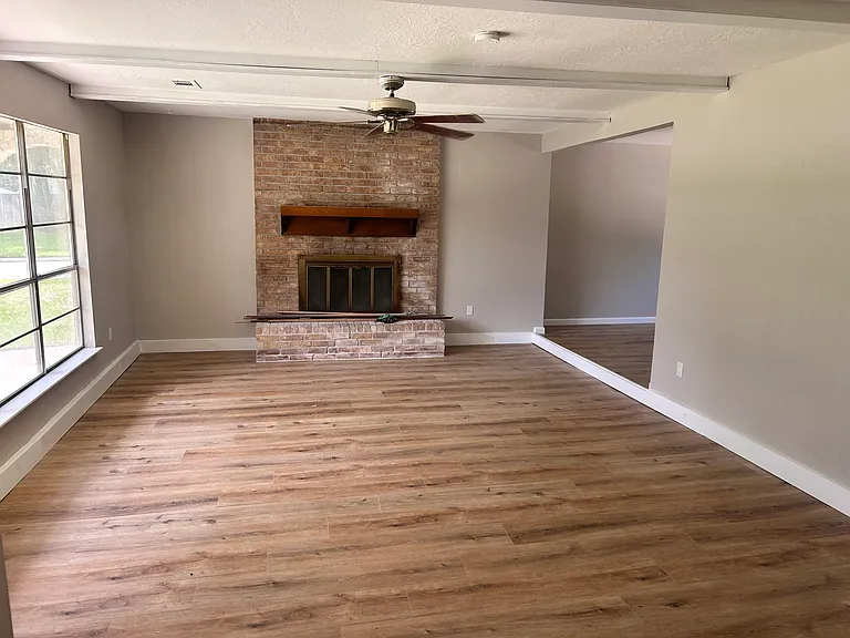 715 N Hyannis Port St — Photo 8