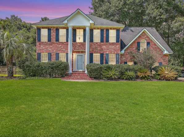 131 Winding Rock Rd, Goose Creek, SC 29445