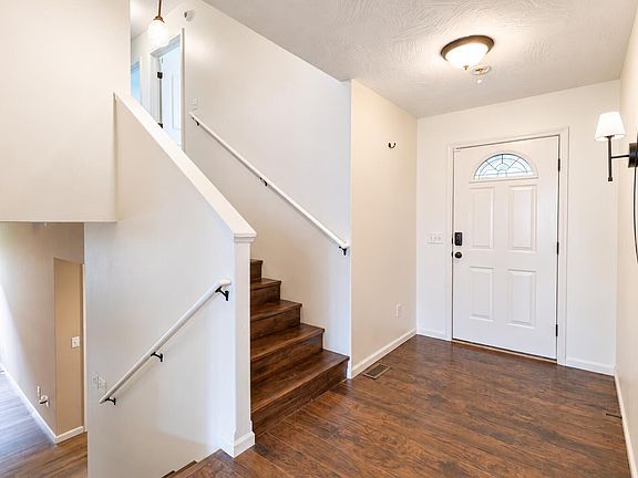 5th image of 3128 N Marion Avenue
