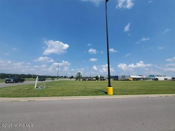 E Wyandot Ave, Upper Sandusky, OH 43351