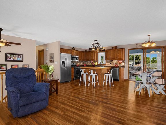 4th image of N5488 Circle Dr E