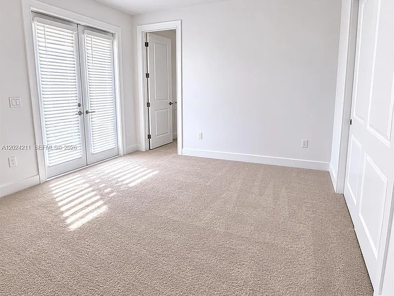 8939 Grand Prix Ln — Photo 24