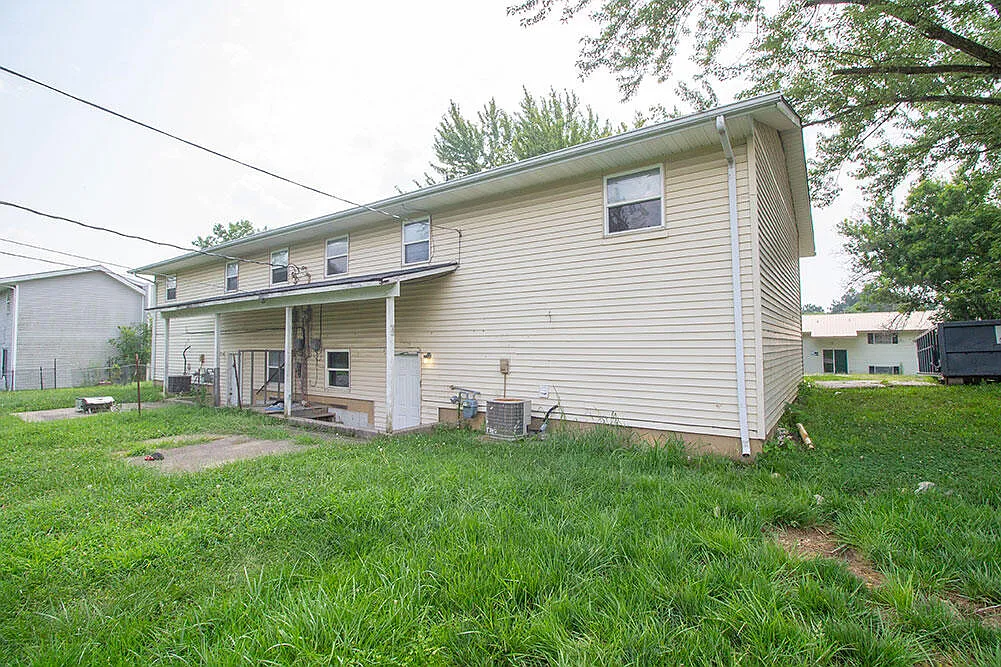 Building Photo - 7304 N Moberly Dr #A