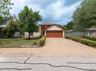 1902 Hollow Tree Blvd, Round Rock, TX 78681