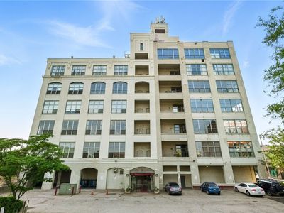 5850 Centre Ave APT 605, Pittsburgh, PA, 15206