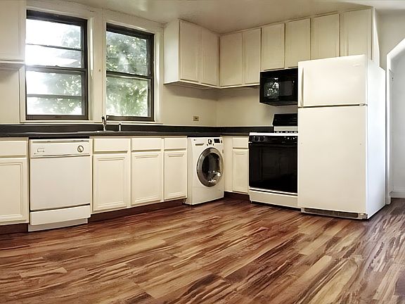 2nd image of 1762 Beverly Pl #2