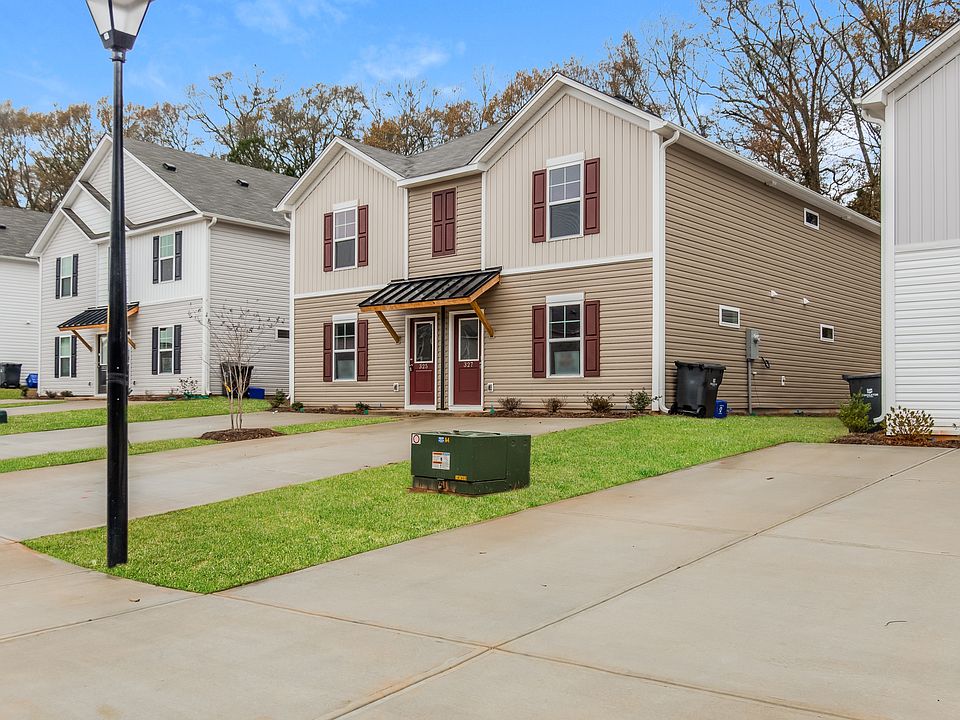 1st image of 327 Noble Ln