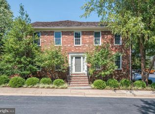 7348 Lewinsville Square Pl, Mc Lean, VA 22101