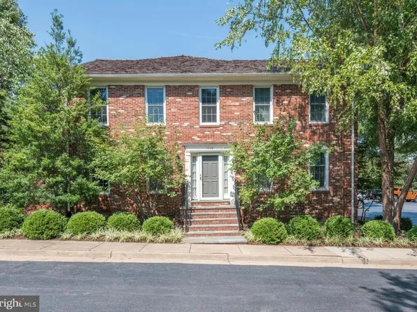7348 Lewinsville Square Pl, Mc Lean, VA 22101