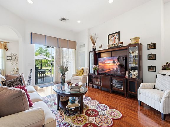 5th image of 11031 SW Dunhill Court