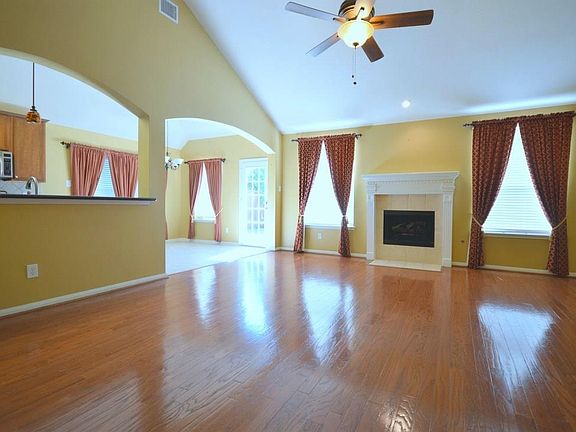 5th image of 6708 Kevincrest Dr