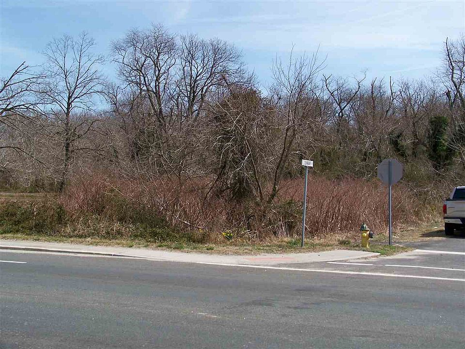 2nd image of 1610 Route 9 S