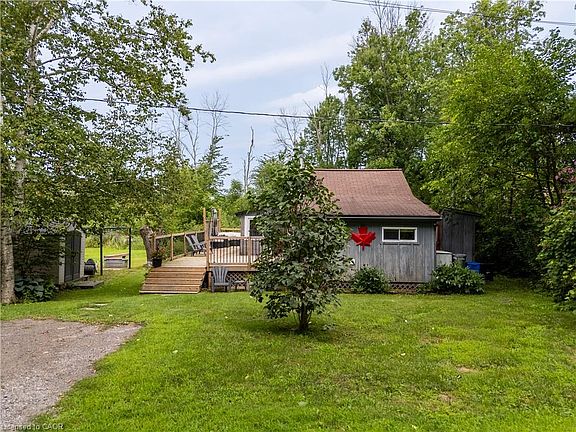 5th image of 716 Sandy Bay Rd