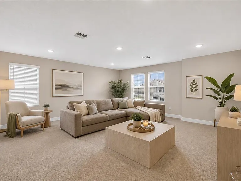 10009 Surrey Rose Dr — Photo 32
