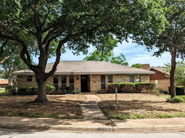 719 Madrid Dr, Duncanville, TX 75116
