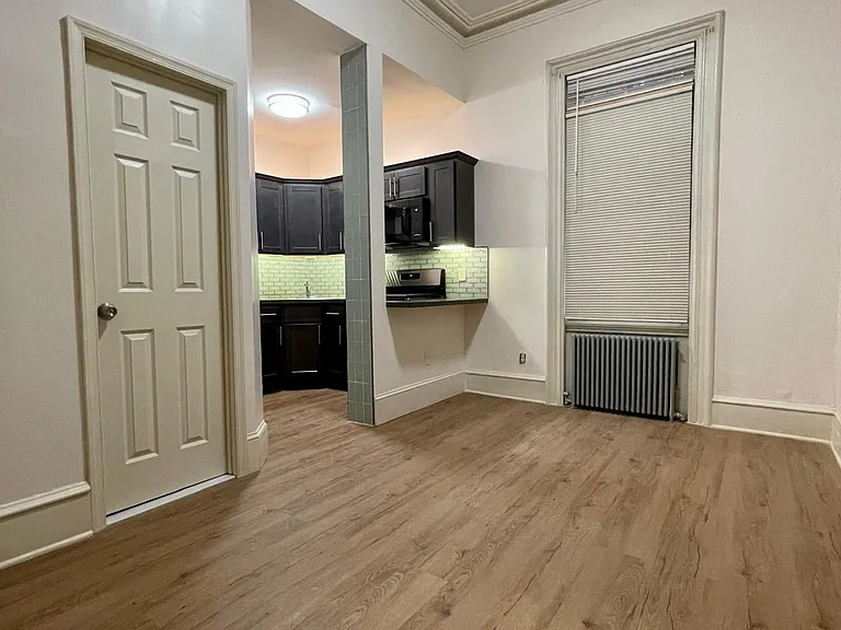 112 N 34th St #1F — Photo 3