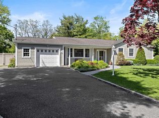 21 Searington Dr, Syosset, NY 11791