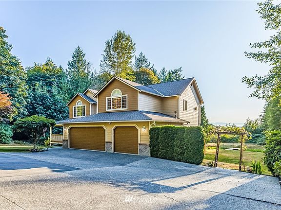 2nd image of 2612 79th Ave NE