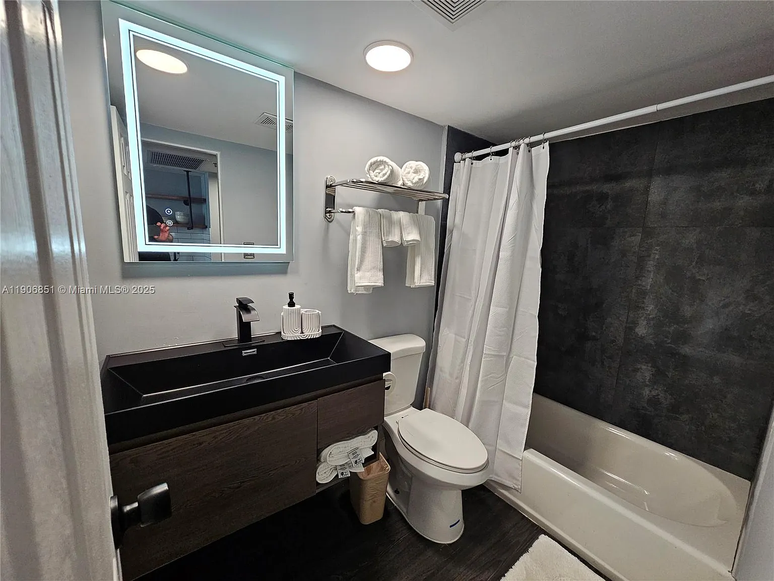 The Aventura Beach Club C — Photo 4