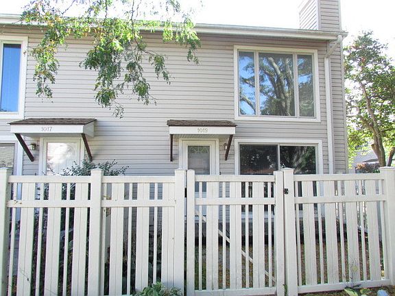 3rd image of 1019 Casa Dr #1019