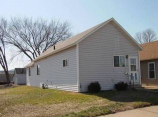 979 E King St, Winona, MN 55987
